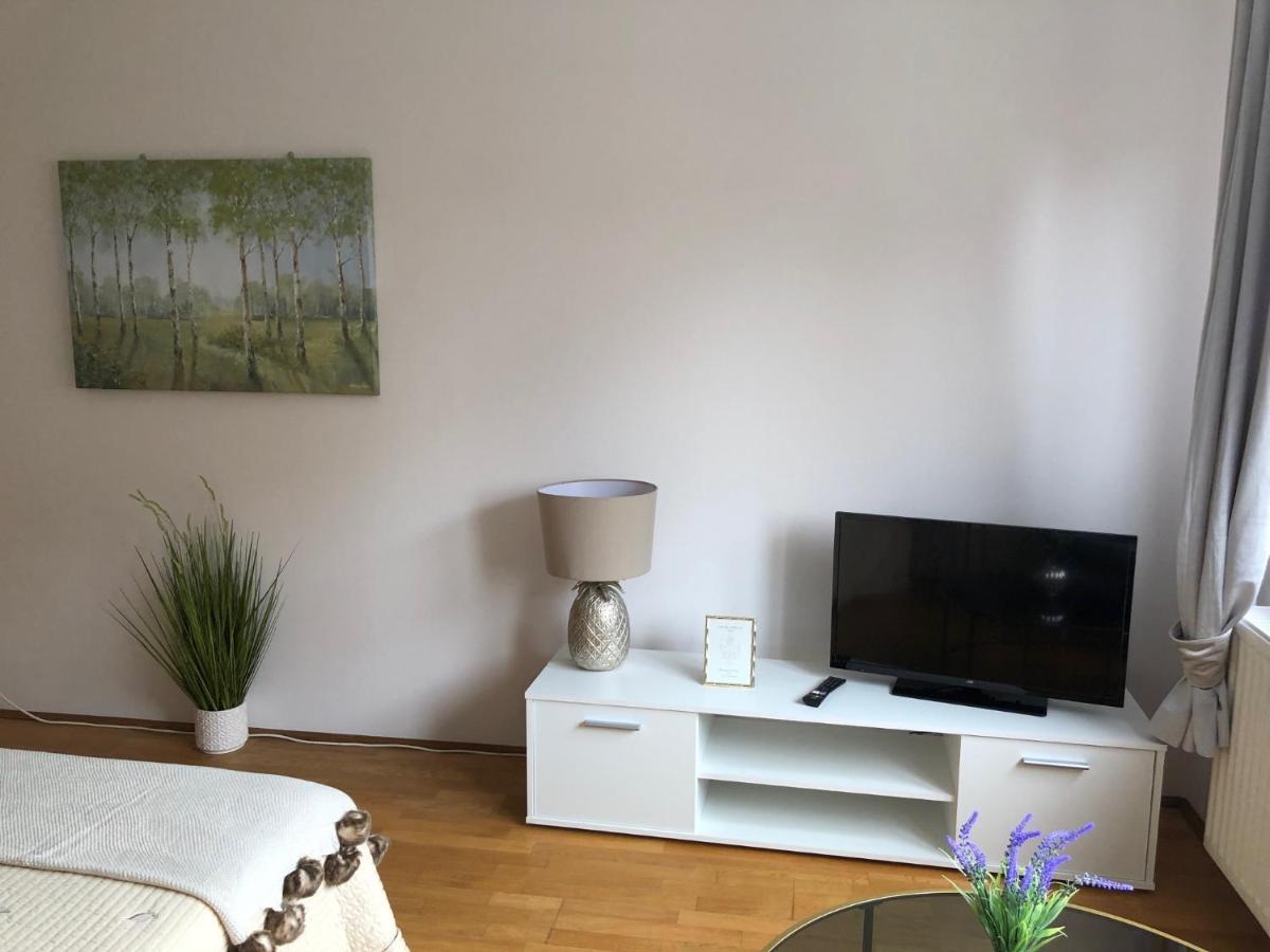 Britannica Apartment Heviz Ngoại thất bức ảnh